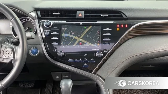 Toyota Camry (XV70) 2018 Серый из Кореи, фото 5