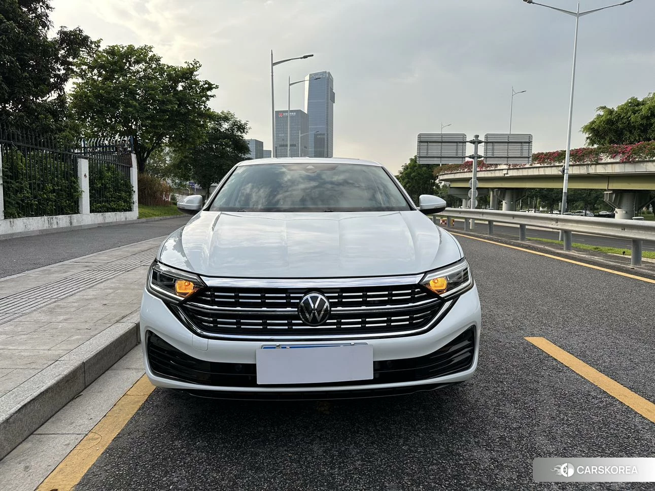 Volkswagen Sagitar 2022 Белый из Китая, фото 5