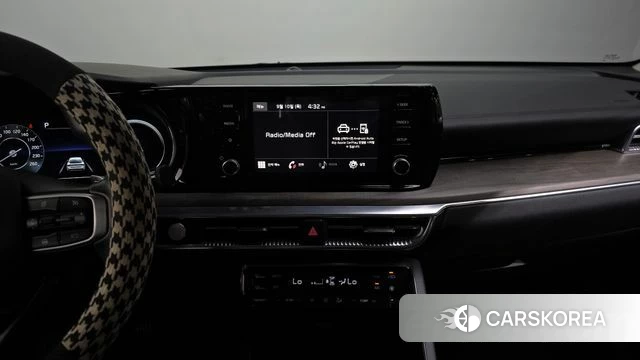 Kia K5 3rd generation 2021 Белый из Кореи, фото 5