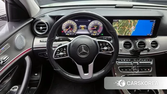 Mercedes-Benz E-Class W213 2018 Белый из Кореи, фото 5
