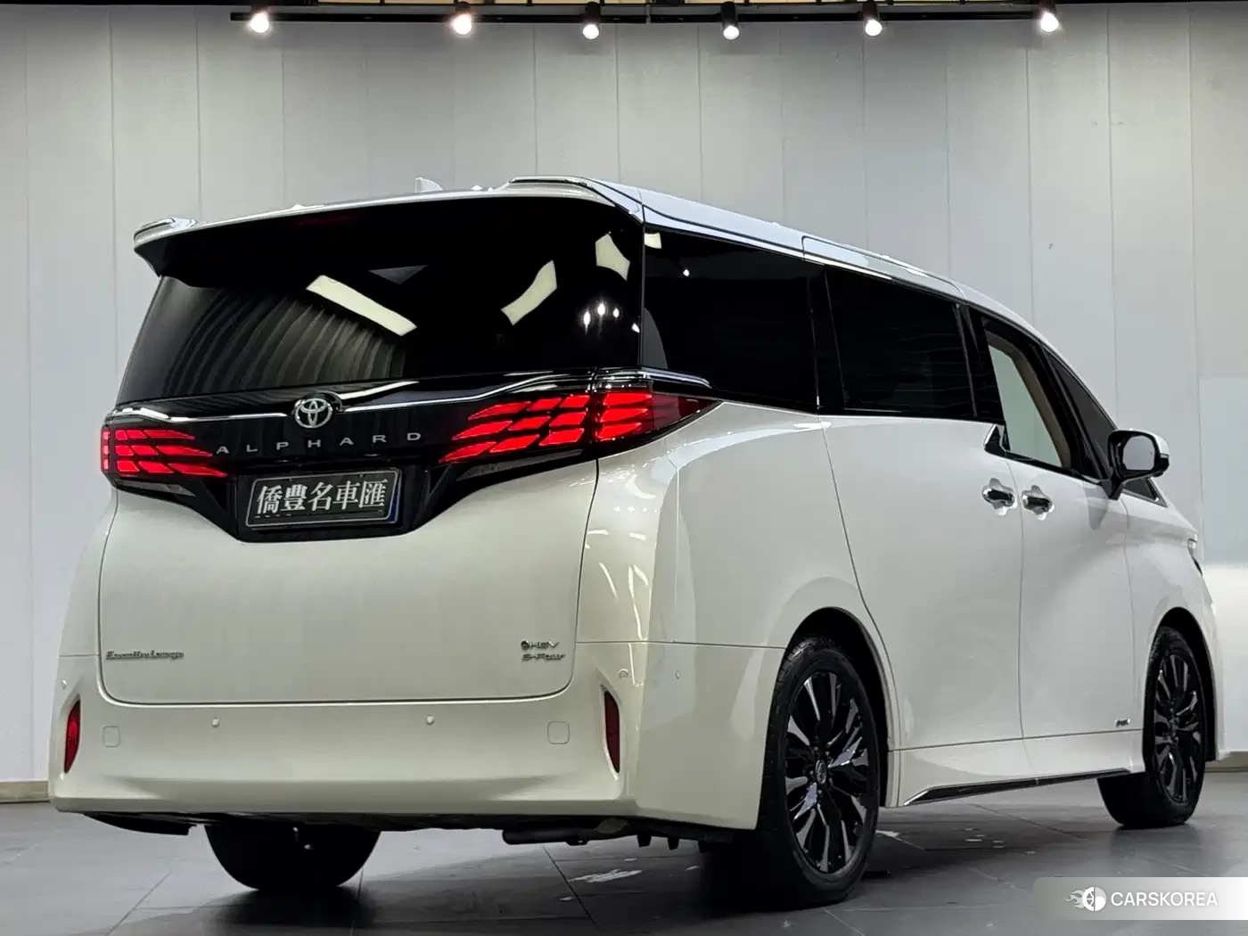 Toyota Elfa 2023 Белый из Китая, фото 5