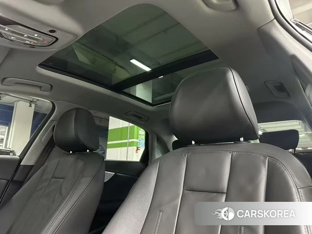 Audi A4L 2019 Белый из Китая, фото 5