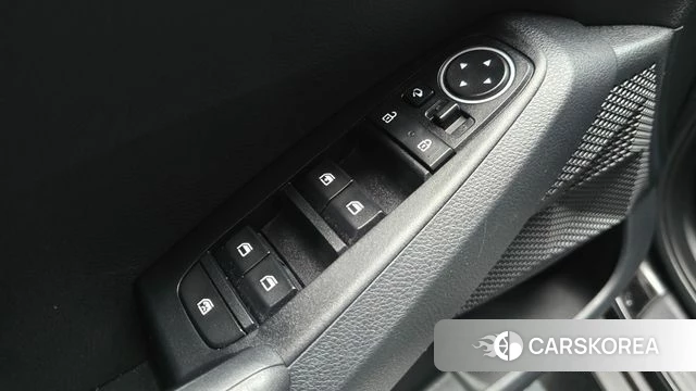 Kia Seltos 2022 Черный из Кореи, фото 5