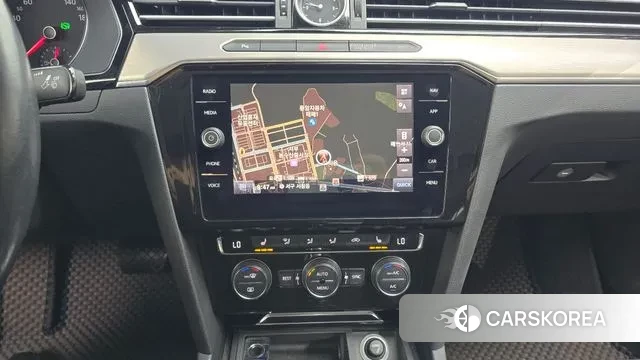 Volkswagen Passat GT (B8) 2018 Белый из Кореи, фото 5