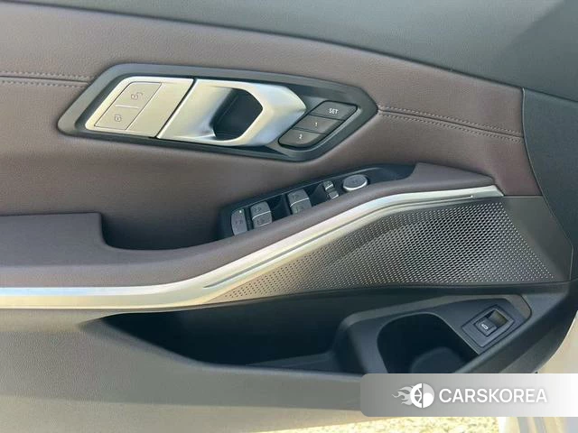 BMW 3 series 2022 Белый из Китая, фото 5