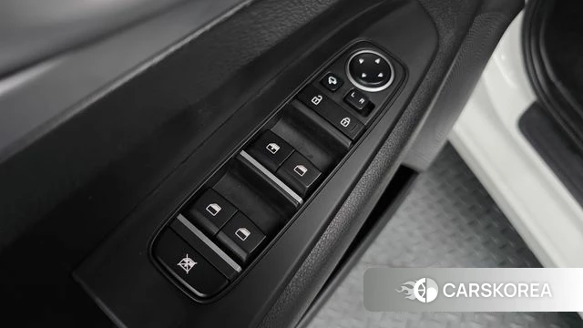 Kia The New K3 2nd generation 2022 Белый из Кореи, фото 5