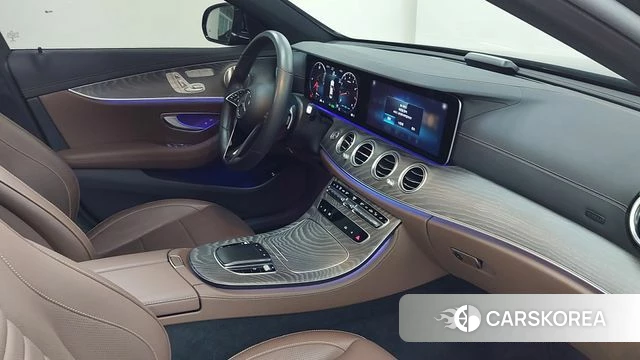 Mercedes-Benz E-Class W213 2022 Синий из Кореи, фото 5