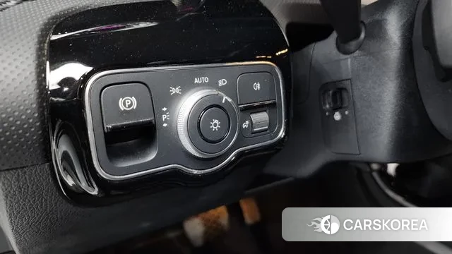 Mercedes-Benz A-Class W177 2022 Белый из Кореи, фото 5