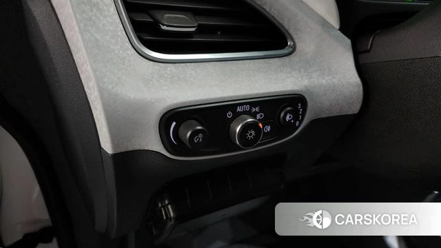 Chevrolet (GM Daewoo) Bolt EV 2019 Белый из Кореи, фото 5