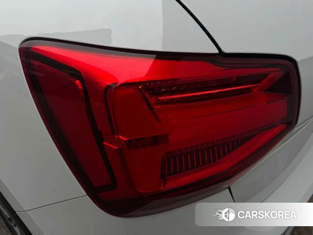 Audi Q2L 2021 Белый из Китая, фото 5