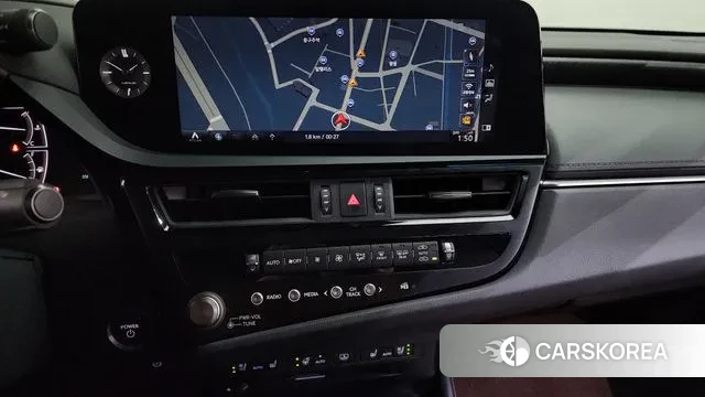 Lexus ES300h 7th generation 2022 Черный из Кореи, фото 5