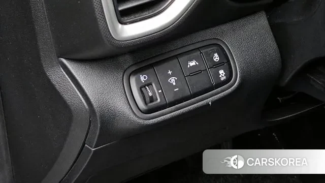 Hyundai Venue 2022 Серый из Кореи, фото 5