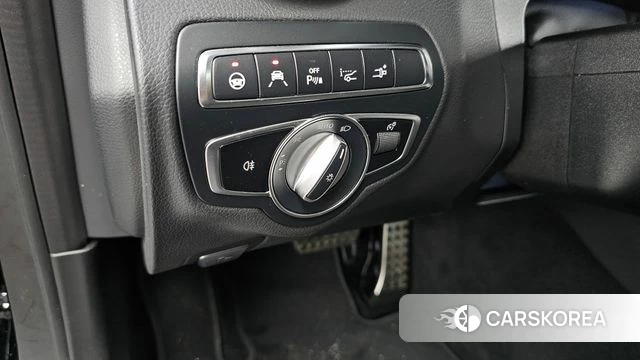 Mercedes-Benz C-Class W205 2021 Черный из Кореи, фото 5