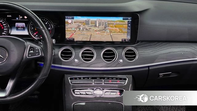 Mercedes-Benz E-Class W213 2018 Белый из Кореи, фото 5