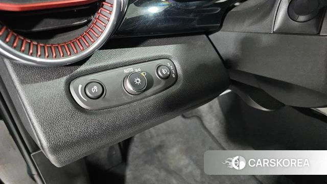 Chevrolet (GM Daewoo) Trax Crossover 2024 Черный из Кореи, фото 5