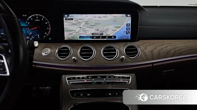 Mercedes-Benz E-Class W213 2021 Серый из Кореи, фото 5