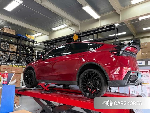Tesla Model Y 2025 Красный из Кореи, фото 5