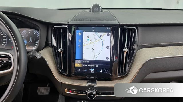 Volvo XC60 second Generation 2018 Черный из Кореи, фото 5