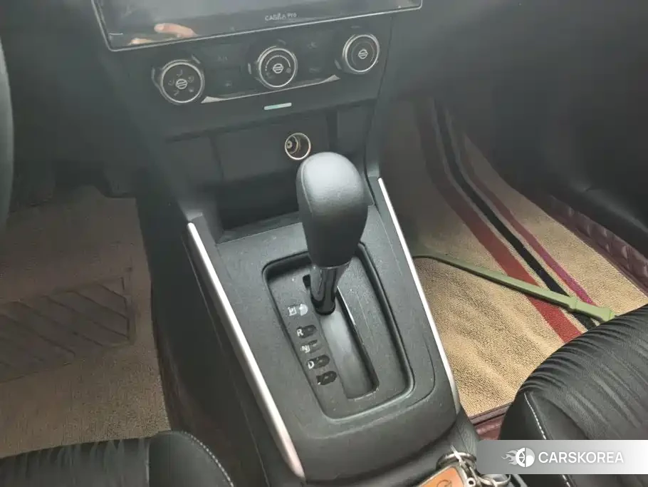 Nissan Sylphy 2024 Белый из Китая, фото 5