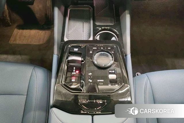 BMW i5 2025 Темно-серый из Китая, фото 5