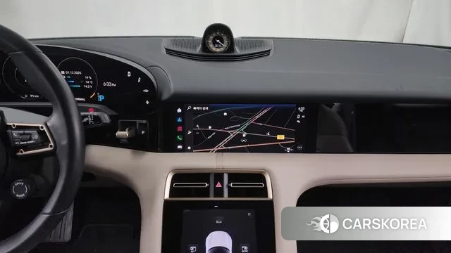 Porsche Taycan 2023 Белый из Кореи, фото 5