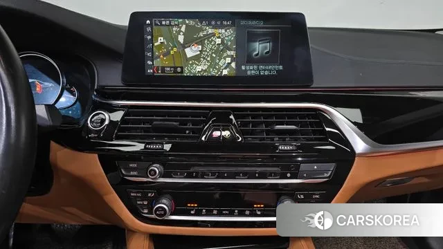 BMW 5 Series (G30) 2018 Серый из Кореи, фото 5