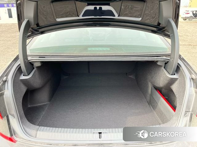 Volkswagen Passat 2025 Черный из Китая, фото 5