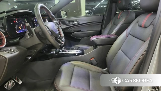 Chevrolet (GM Daewoo) Trax Crossover 2025 Серебристо-серый из Кореи, фото 5