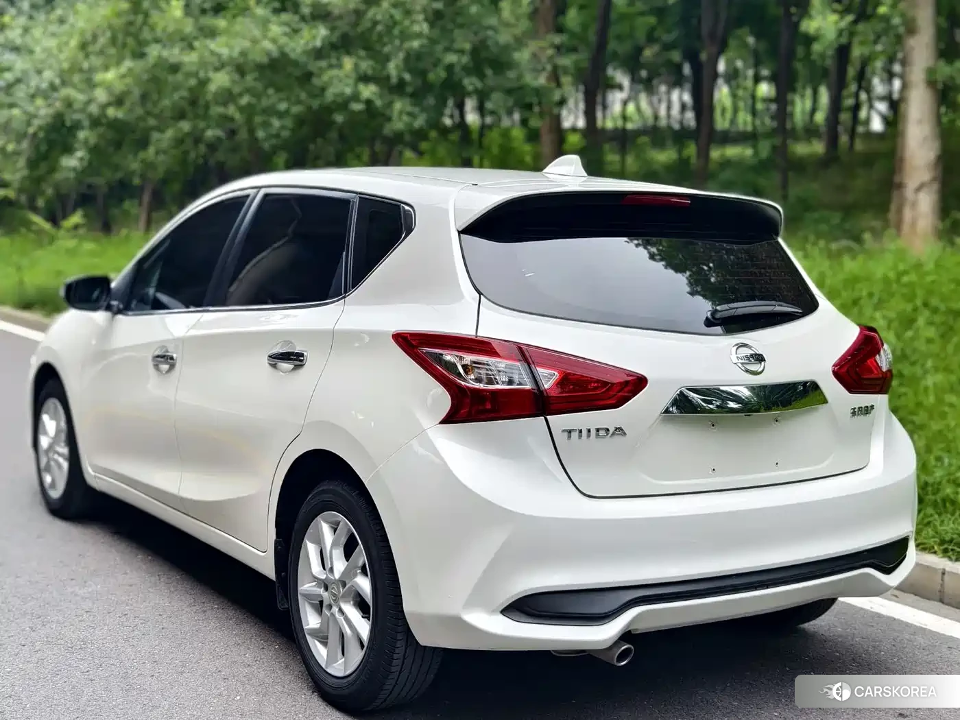 Nissan Tiida 2020 Белый из Китая, фото 5