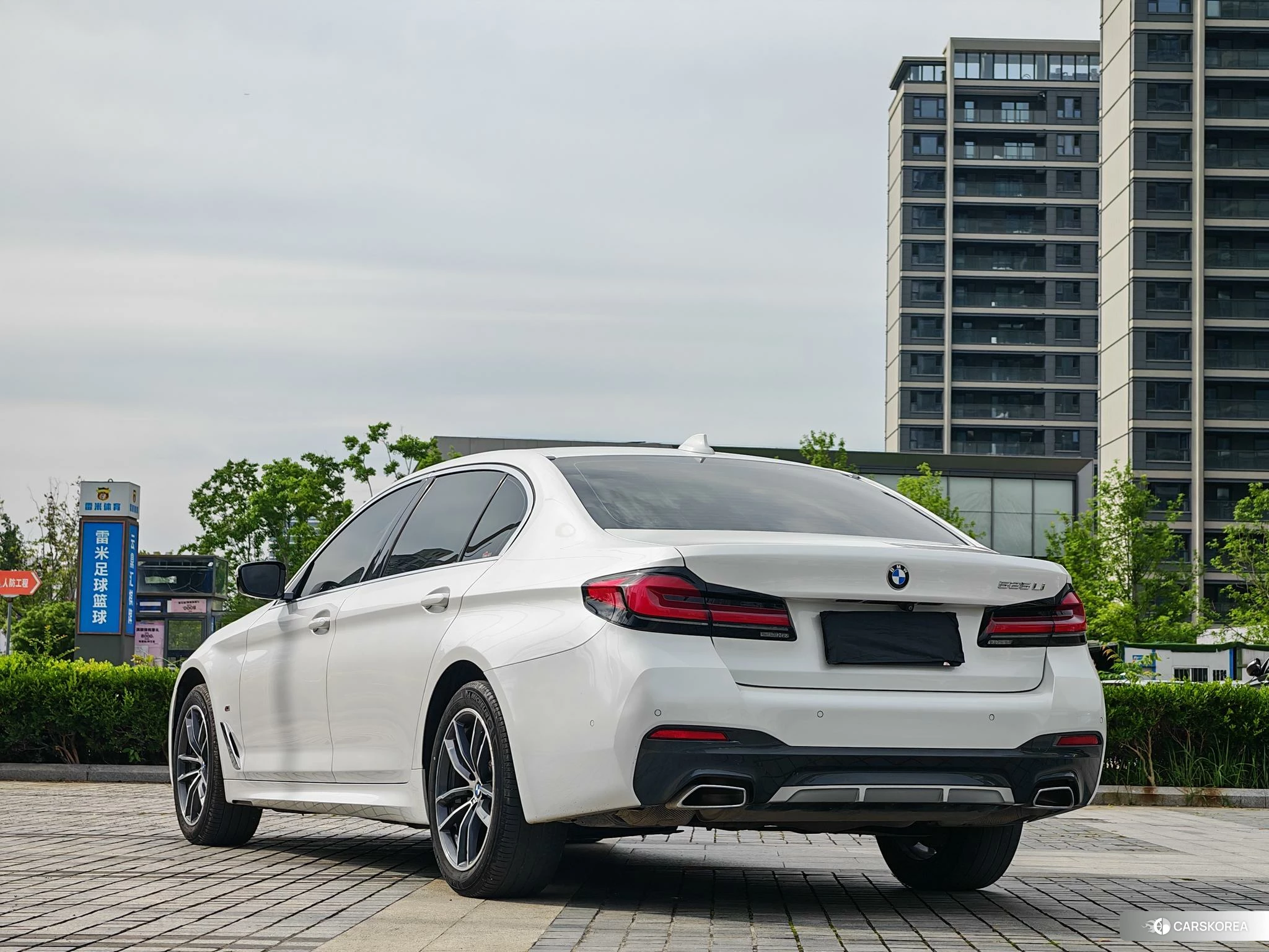 BMW 5 series 2020 Белый из Китая, фото 5