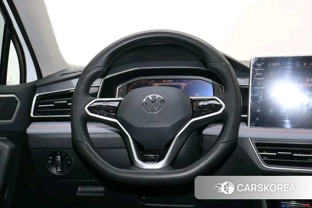 Volkswagen Tiguan X 2024 Белый из Китая, фото 5