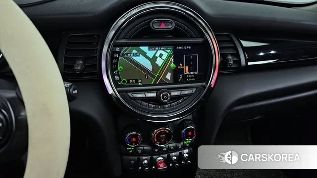 Mini Cooper 2019 Жемчужный цвет из Кореи, фото 5