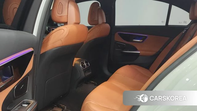 Mercedes-Benz C-Class W206 2024 Белый из Кореи, фото 5