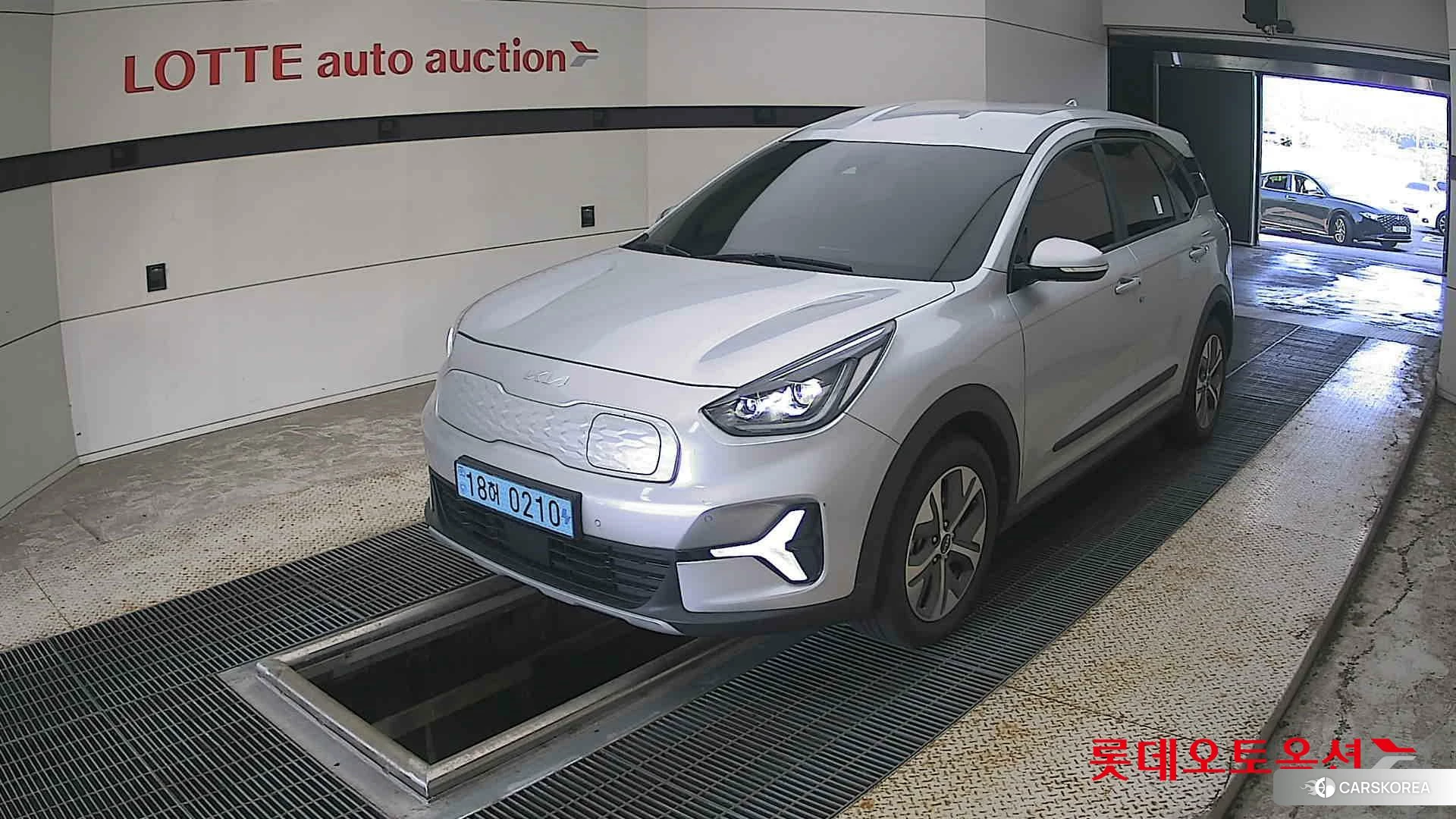 Kia Niro Plus 2023 Sparkling Silver из Кореи, фото 5