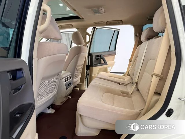 Toyota Land Cruiser (imported) 2019 Белый из Китая, фото 5