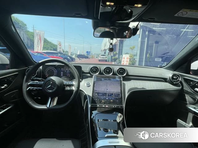 Mercedes-Benz Class C 2025 Белый из Китая, фото 5