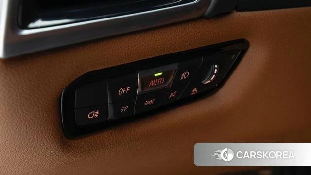 BMW 8 Series (G15) 2023 Белый из Кореи, фото 5
