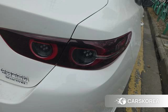 Mazda 3 Angkesaila 2023 Белый из Китая, фото 5