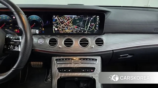 Mercedes-Benz E-Class W213 2021 Белый из Кореи, фото 5