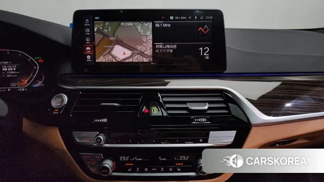 BMW 5 Series (G30) 2022 Белый из Кореи, фото 5