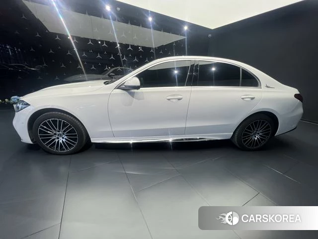 Mercedes-Benz Class C 2025 Белый из Китая, фото 5