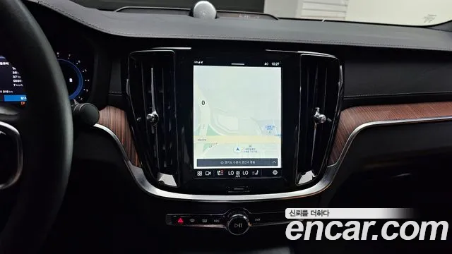 Volvo S60 3rd generation 2023 Белый из Кореи, фото 5