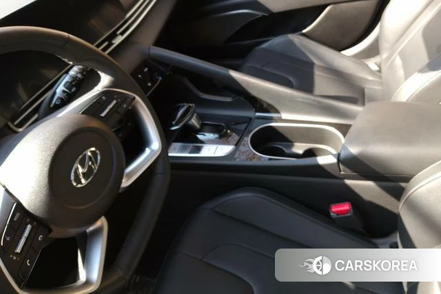 Hyundai Elantra 2023 Белый из Китая, фото 5