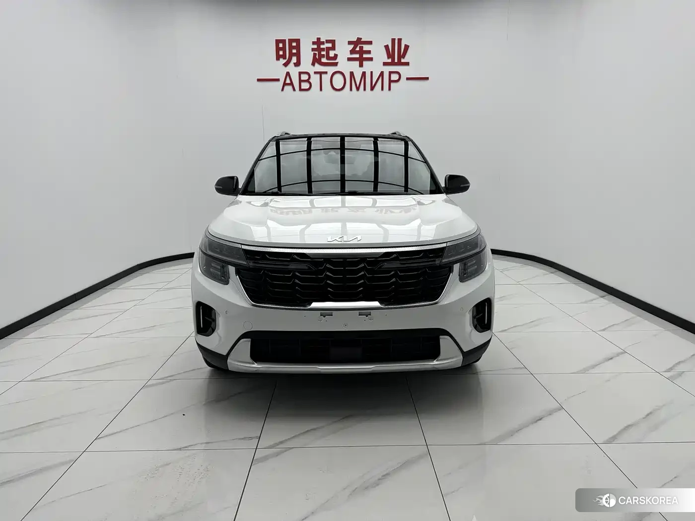 Kia Seltos 2024 Белый из Китая, фото 5