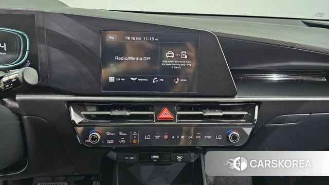 Kia Di Ol Nu Niro 2022 Серебристо-серый из Кореи, фото 5