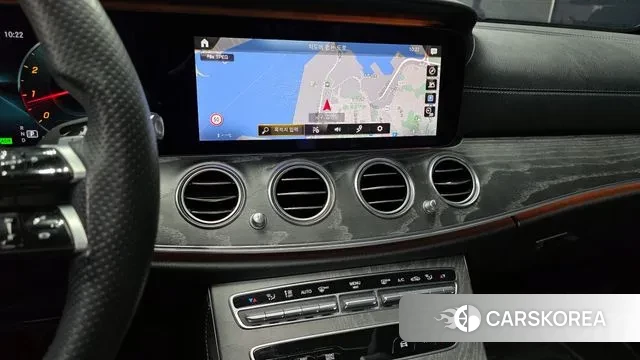 Mercedes-Benz E-Class W213 2021 Белый из Кореи, фото 5