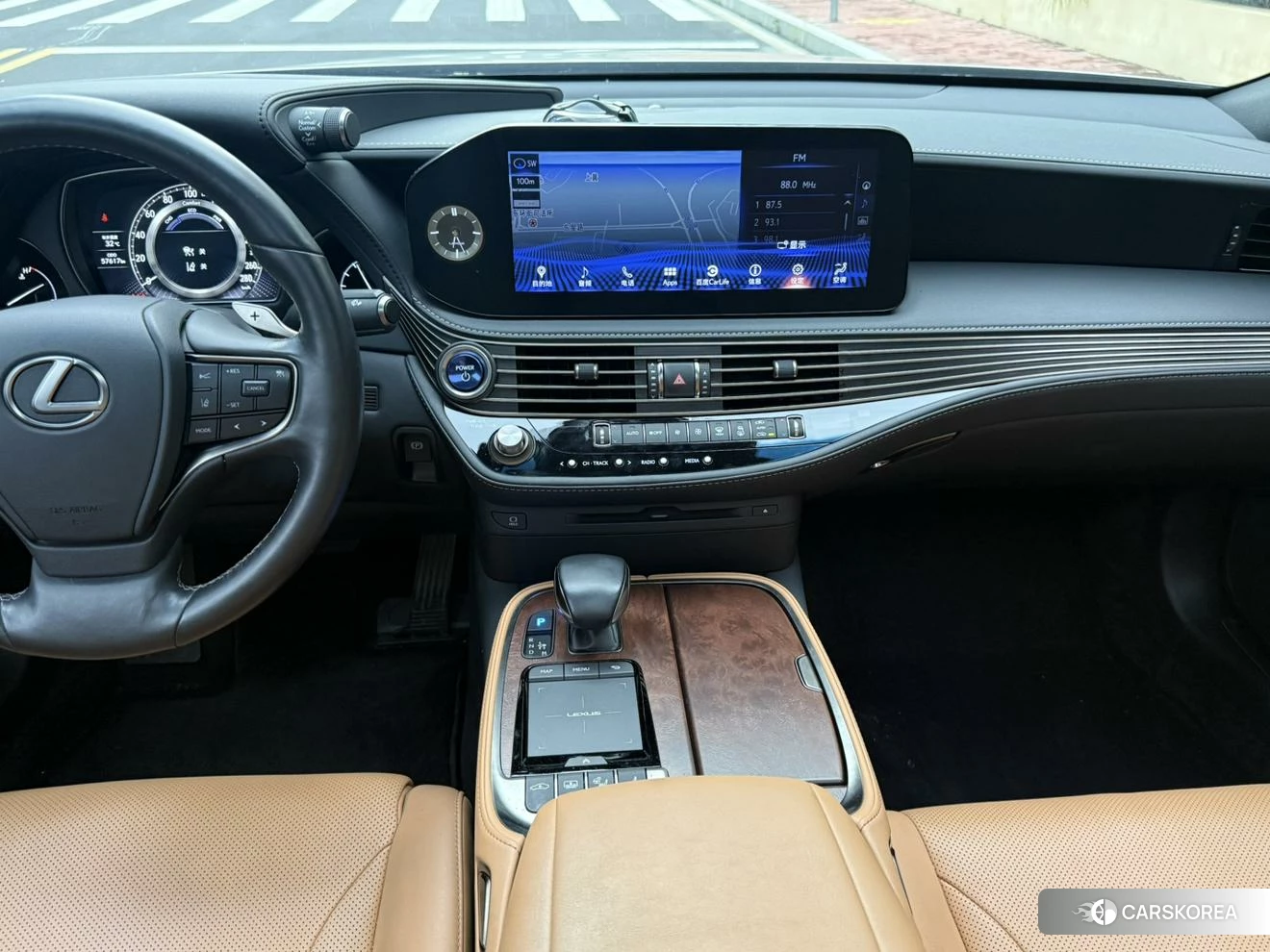 Lexus LS 2020 Серебристо-серый из Китая, фото 5