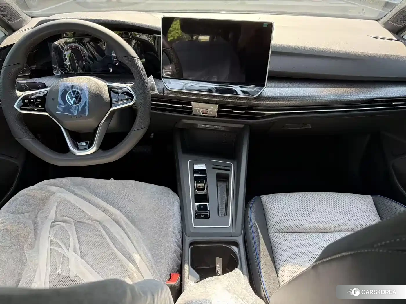 Volkswagen Golf 2025 Silver/gray из Китая, фото 5
