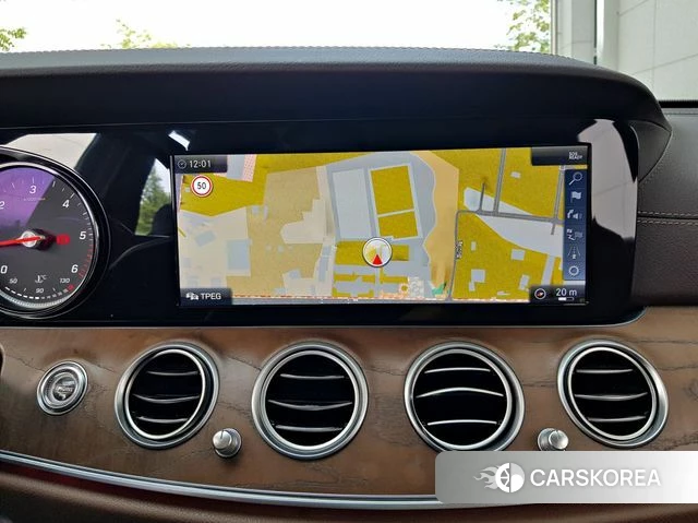 Mercedes-Benz E-Class W213 2019 Белый из Кореи, фото 5