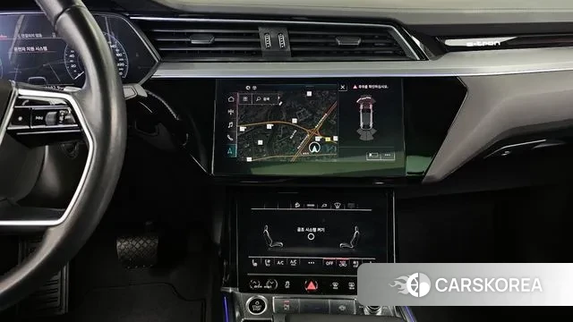 Audi e-Tron 2021 Серый из Кореи, фото 5